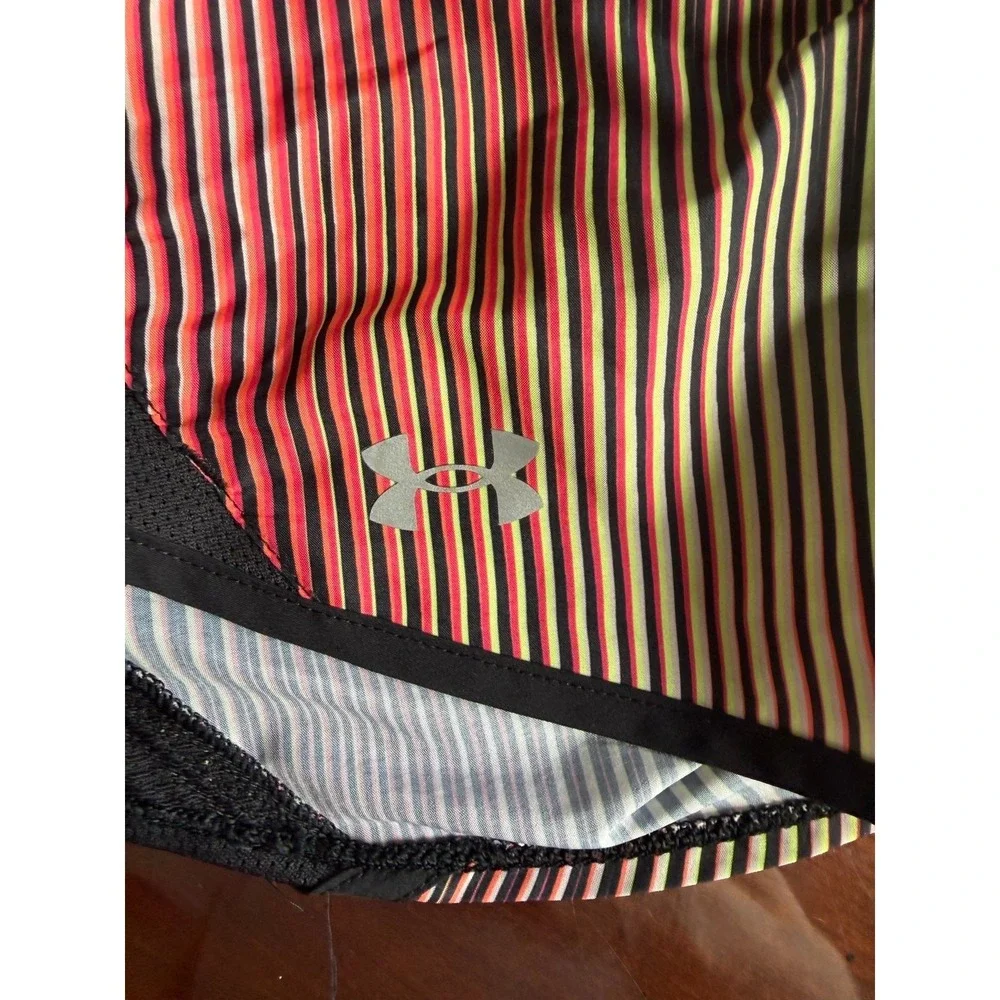 Under Armour HeatGear‎ Womens Running Shorts L Multicolor Stripe Lined Athletic